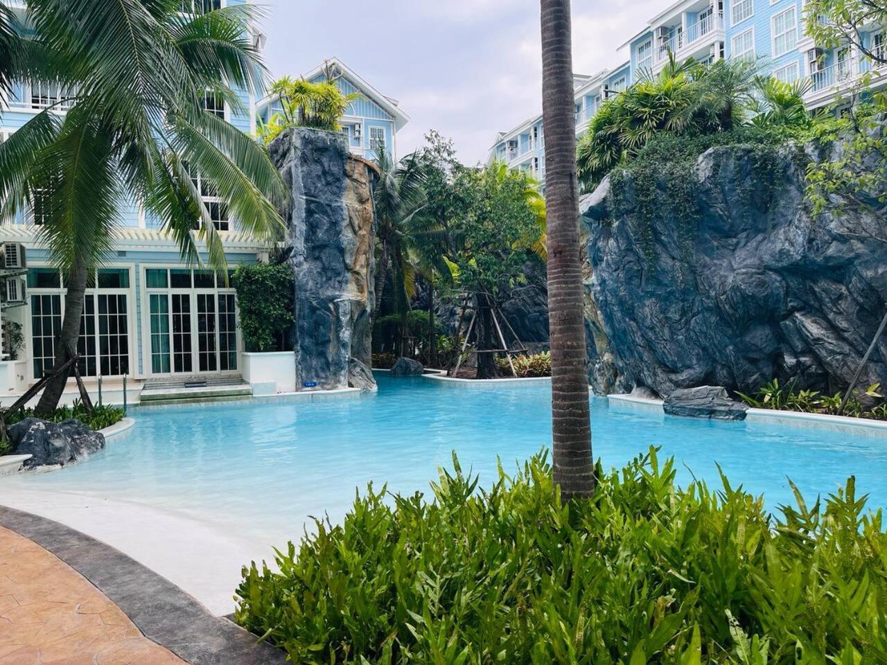 Grand Florida芭提雅带免费游泳池温泉和健身房和办公区水上花园公寓e208 Jomtien Beach Zewnętrze zdjęcie