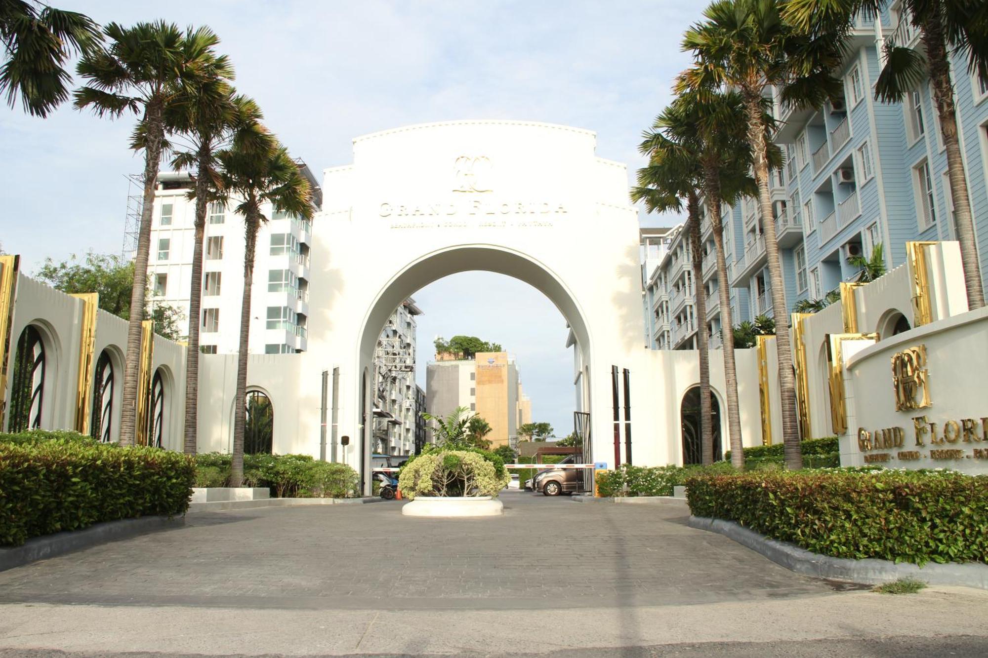 Grand Florida芭提雅带免费游泳池温泉和健身房和办公区水上花园公寓e208 Jomtien Beach Zewnętrze zdjęcie